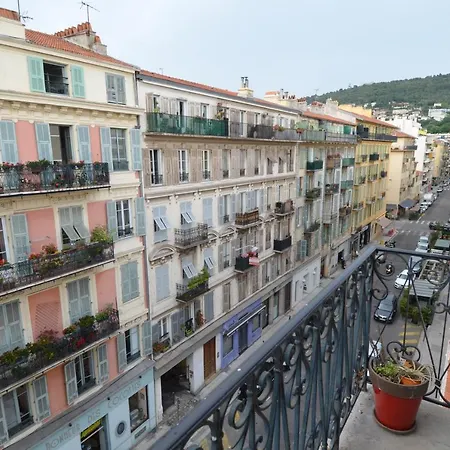 3 Pieces Nice Port Dernier Etage Tres Proche Mer * Nice
